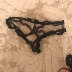 Sheer lace bondage Fleur du mal panty